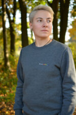 tęczowa bluza homo sapiens